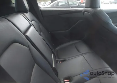 2026 Tesla Model Y z USA, uszkodzony, nr VIN 7SAYGDEE5TA439288